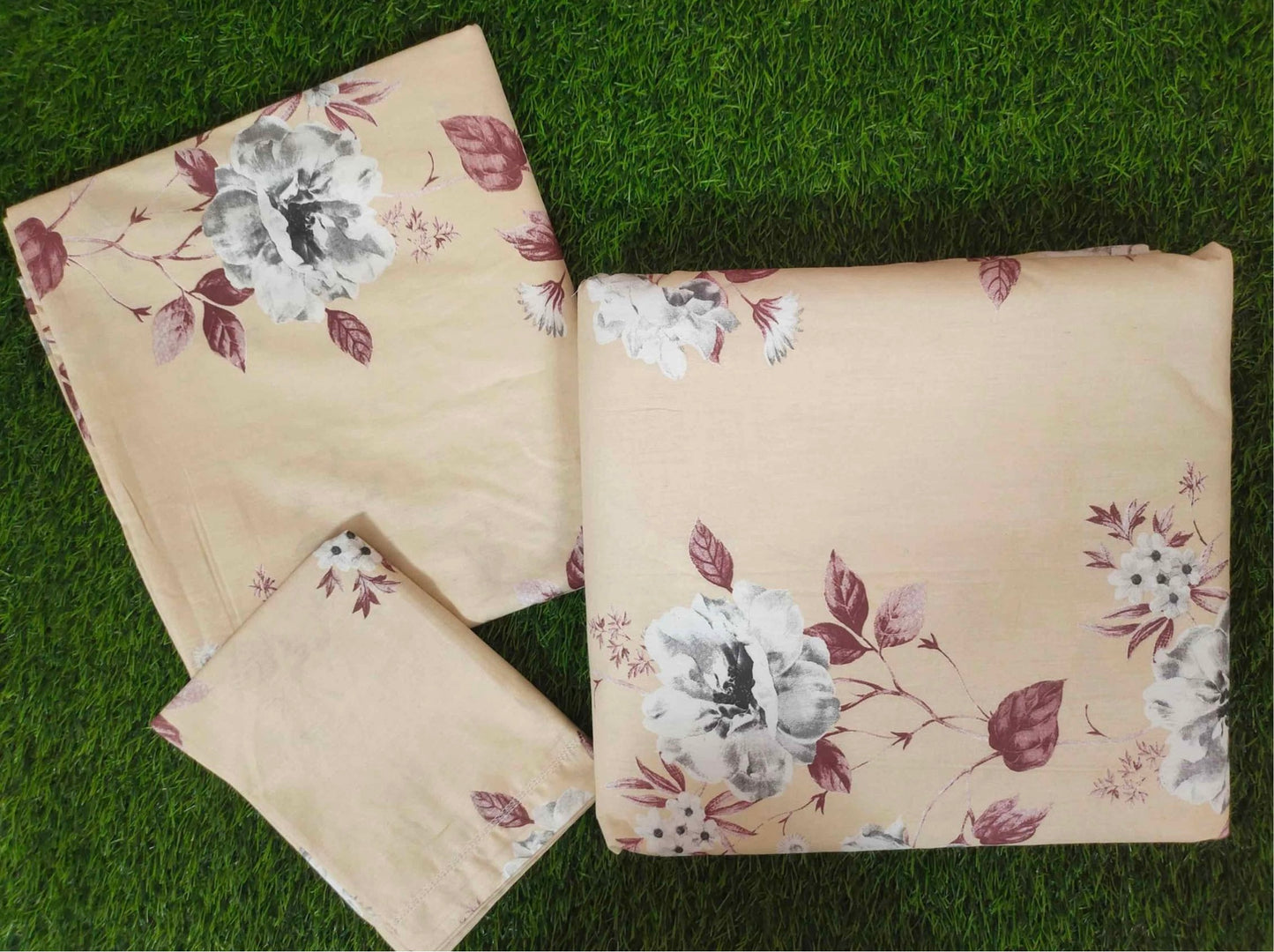 Luxury 4 Piece bedding Set : 1 King Flat Bedsheet, 1 double Bed AC dohar, 2 Pillow Covers