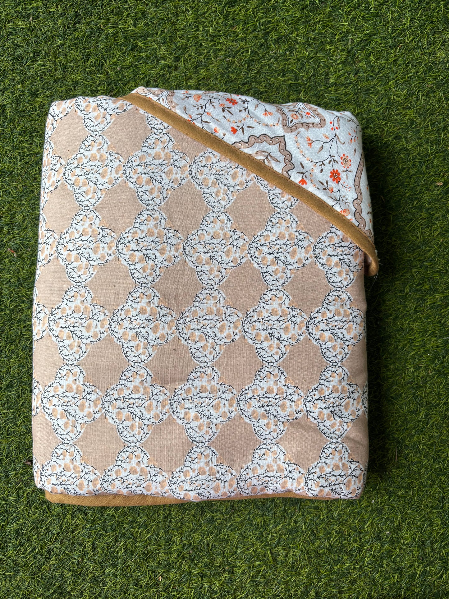 Reversible Cambric Cotton AC Dohar - Single Bed