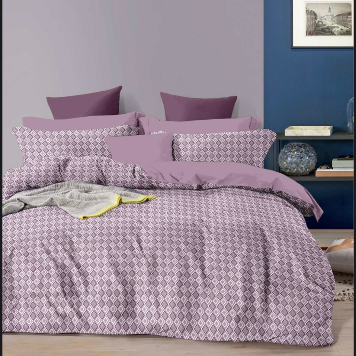 Polo cotton blend double bedsheet with 2 pillow covers- 90 x 100