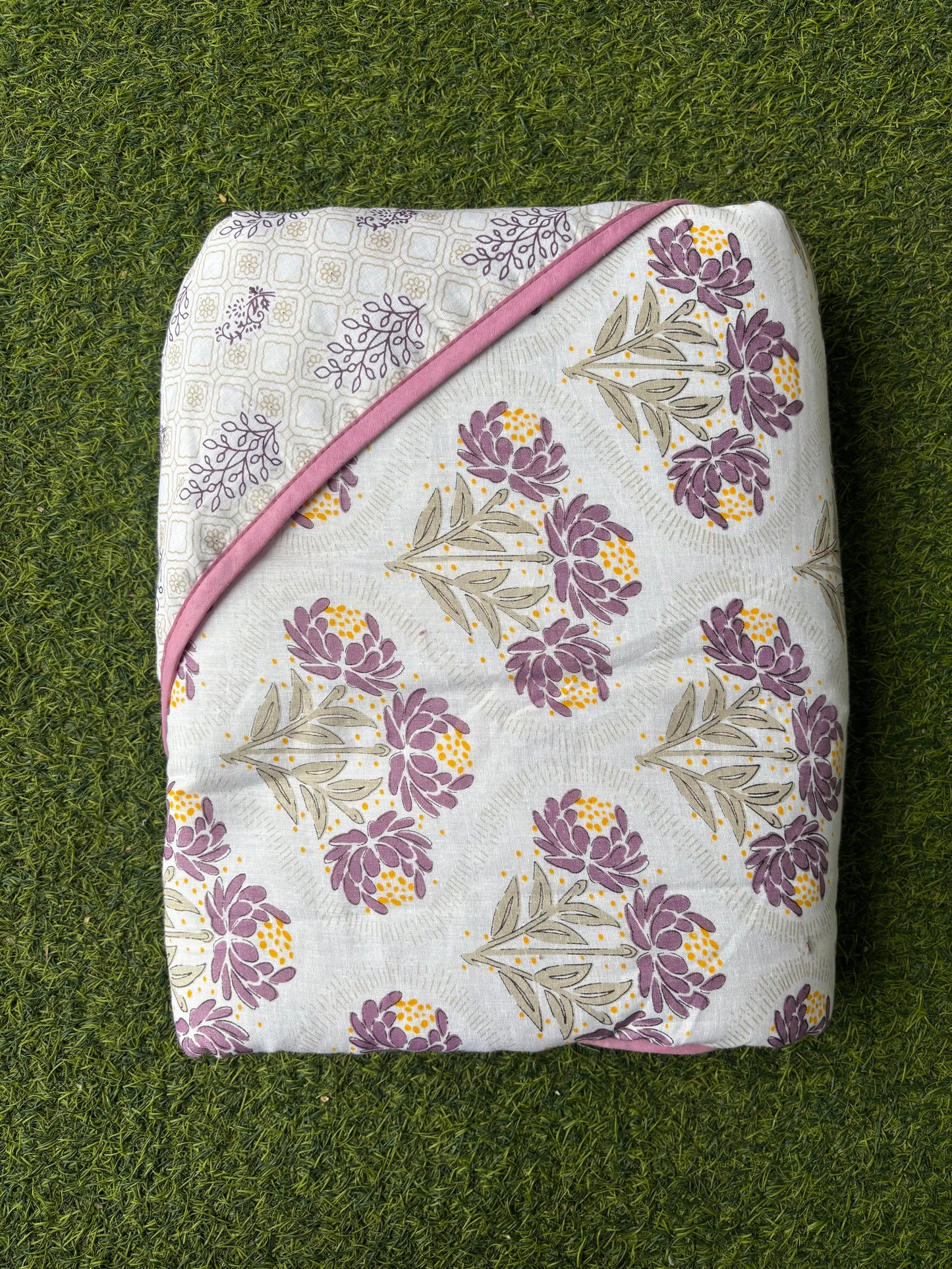 Reversible Cambric Cotton AC Dohar - Double Bed