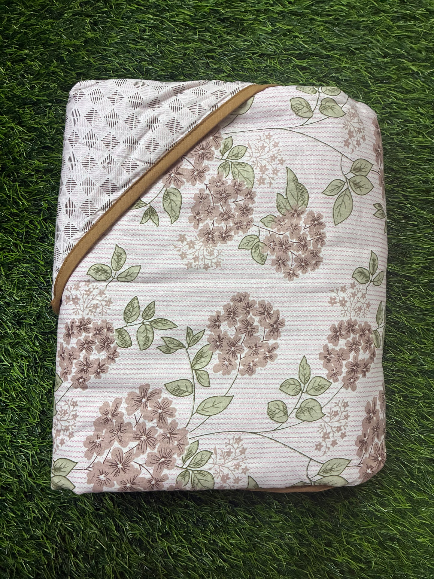 Reversible Cambric Cotton AC Dohar - Single Bed