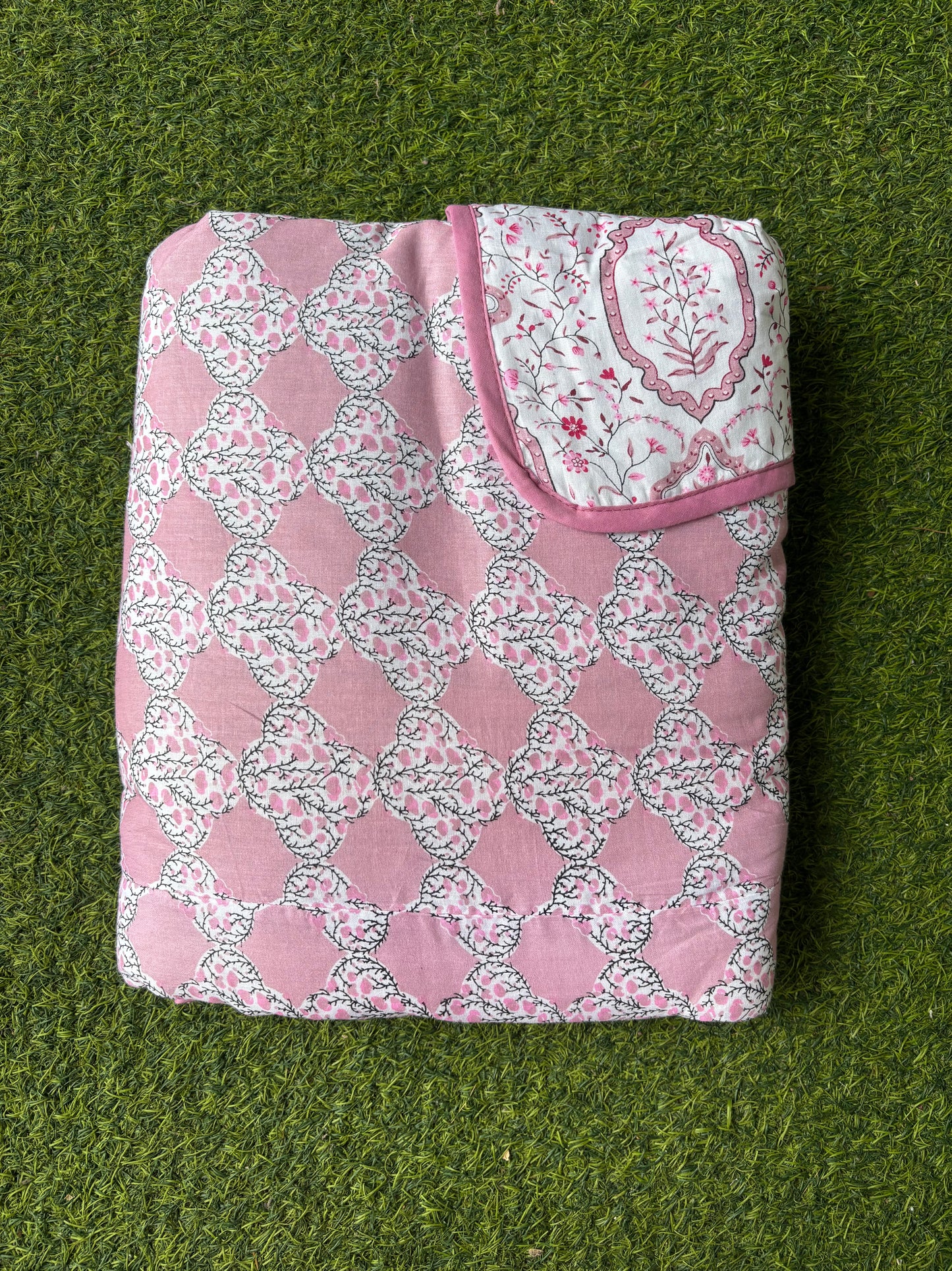 Reversible Cambric Cotton AC Dohar - Double Bed